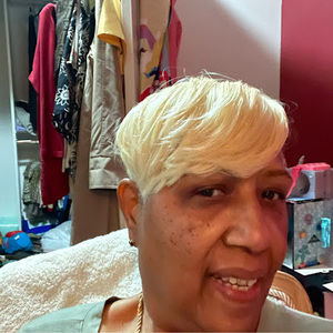 Meet your Posher, Debra